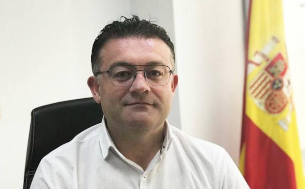 Lupión presenta una candidatura «renovada» para mantener la hegemonía del PP en Berja