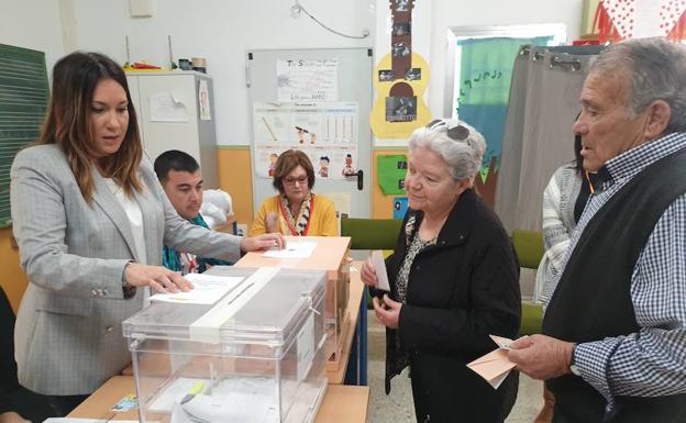 La participación supera el 50 por ciento en Adra y en la Baja Alpujarra