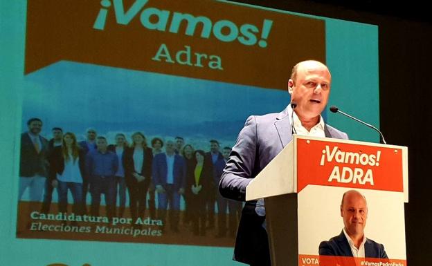 Peña: «Adra es el único pueblo de la costa mediterránea que no tiene un hotel abierto»