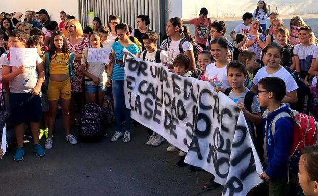 El Celia Viñas de Berja quiere recuperar su unidad de Infantil