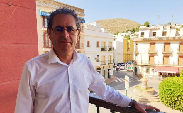 «En política he sido un verso suelto por decir y hacer lo que he considerado oportuno»