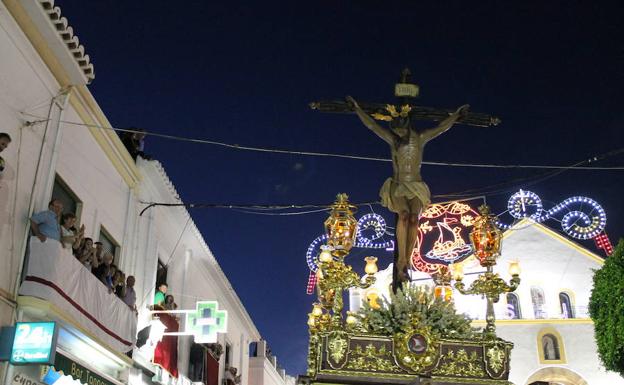 Dalías celebra el aniversario de la restauración del Cristo de la Luz