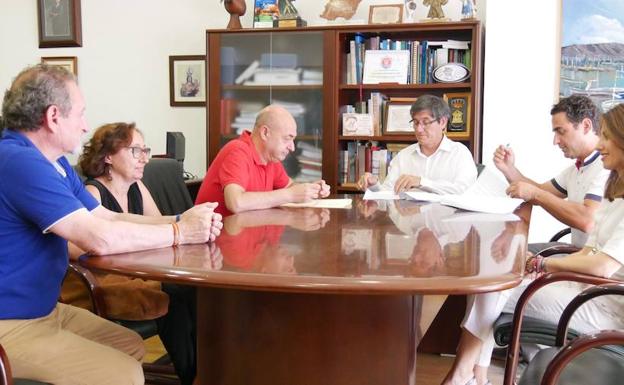 Tres parques de Adra, en obras «en las próximas semanas»