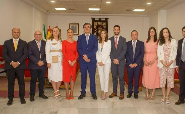 Manuel Cortés reorganiza su equipo de gobierno