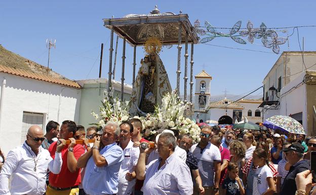 Río Chico rinde tributo a la Virgen del Carmen
