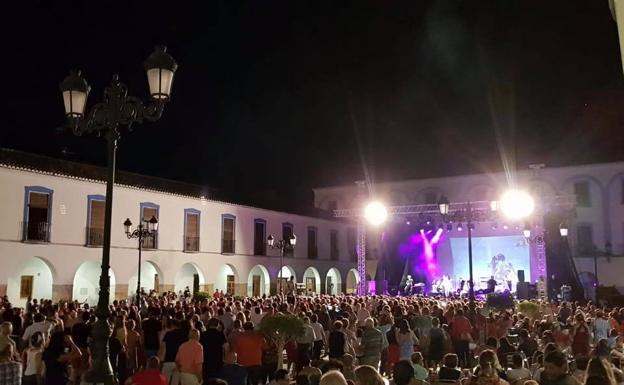 Bertín Osborne y Beret, en los Festivales de Berja