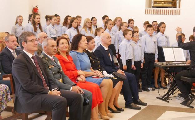 La consejera de Agricultura y Pesca celebra el Día de la Hispanidad en su Adra natal