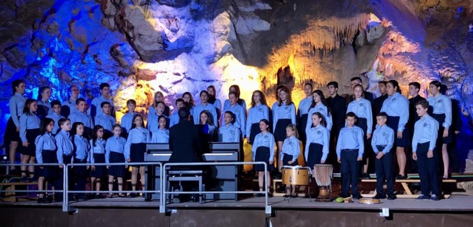 Los niños del coro Pedro de Mena de Adra ponen rumbo a Viena