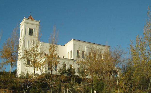 La Junta cierra la Villa Turística de Laujar por no tener licencia