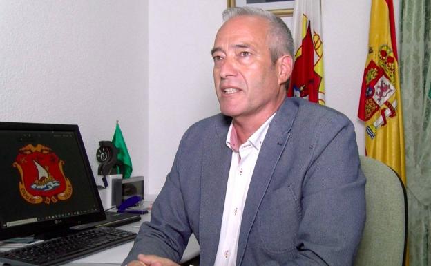 Dalías contempla comprar los terrenos para construir el futuro colegio público en 2020