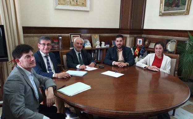 El subdelegado del Gobierno visita el jueves la playa de La Habana