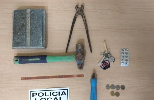 Detenido un vecino de Adra acusado de robar un vehículo y empotrarlo contra una vivienda