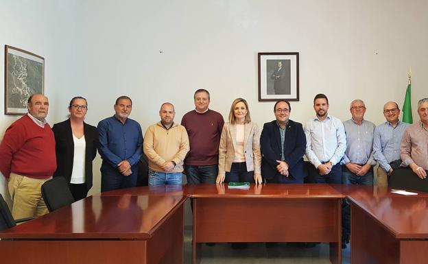 Alcolea preside un encuentro de alcaldes para tratar la despoblación en la comarca
