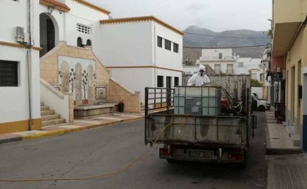 Dalías suspende la convocatoria para desinfectar las calles con maquinaria agrícola