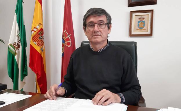 Adra aplaza el pago del IBI y suspende la tasa por ocupación de vía pública