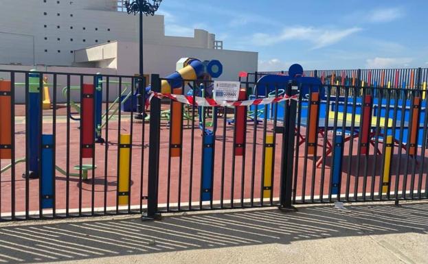 Alcolea promete a los niños una «superfiesta» de cumpleaños cuando acabe el confinamiento