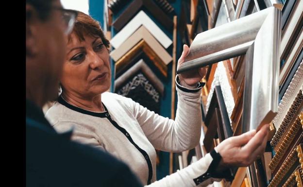 El pequeño comercio de Adra retoma su actividad con medidas de protección
