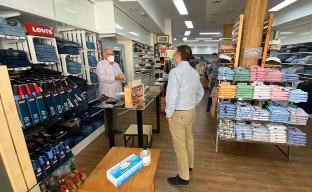 Lupión: «El pequeño comercio de Berja volverá cuando volvamos a sus tiendas»