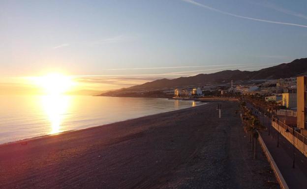 Diez consejos para disfrutar de las playas de Adra en tiempos de coronavirus
