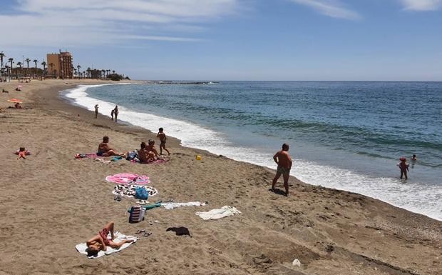 Cuatro playas de Adra se hacen con el distintivo de calidad Andalucía Segura