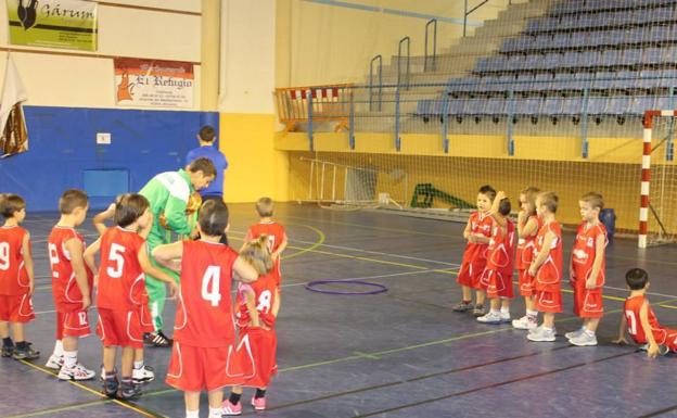 El Club Baloncesto Adra mantiene su escuela de verano hasta el 4 de septiembre