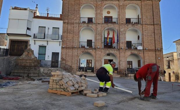 Laujar continúa con las obras de la Plaza Mayor de la Alpujarra