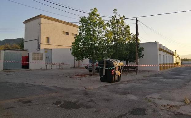 Fuente Victoria desinfecta la zona de la residencia de mayores y fija un perímetro de seguridad