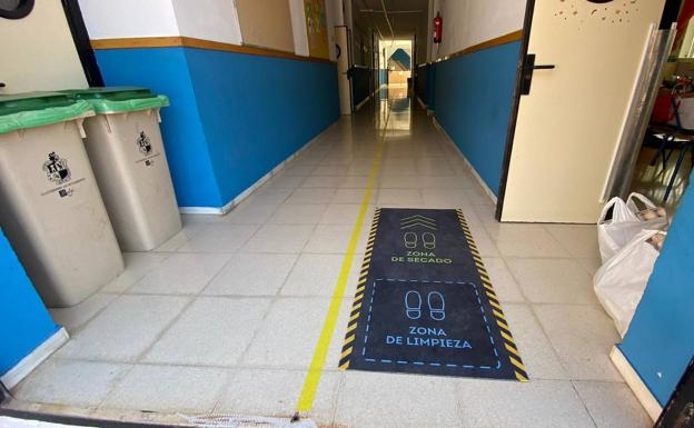 El colegio San Tesifón de Berja recoge firmas para eliminar las clases por la tarde