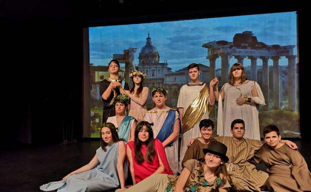 Grupos reducidos para continuar con la Escuela Municipal de Teatro