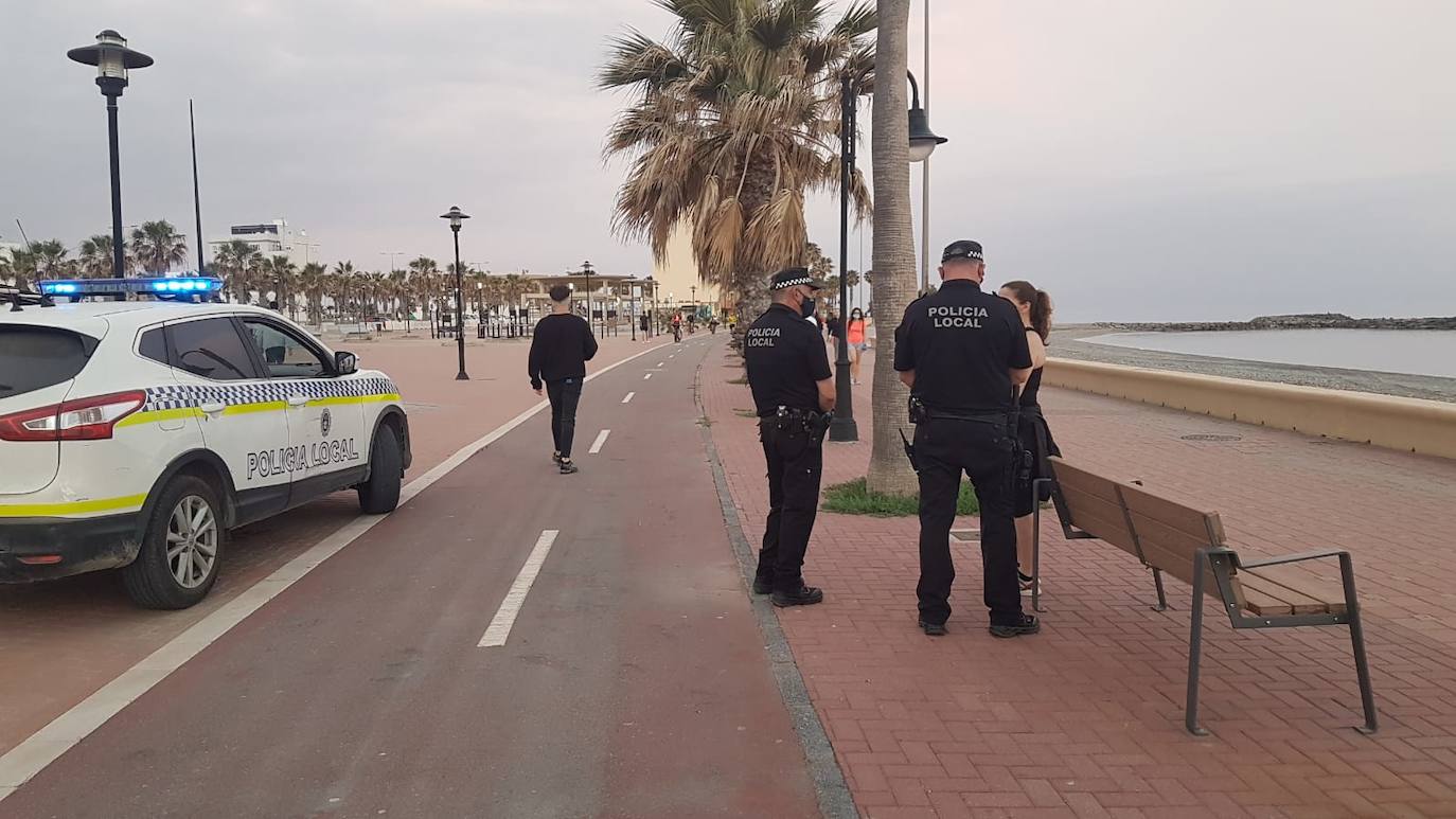 La Policía Local sanciona a más de 400 abderitanos por no usar mascarilla