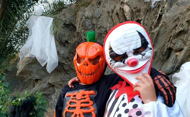 Adra recomienda evitar las visitas del «truco o trato» en Halloween