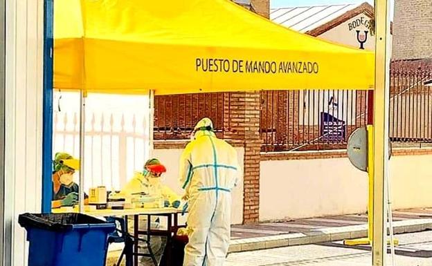 Salud instala un «autocovid» a las puertas de La Azucarera de Adra