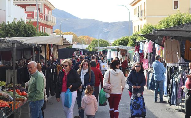 Berja retoma el mercadillo de los lunes