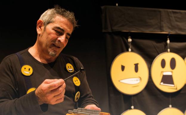 Emoticuentos, la oferta cultural para disfrutar en familia de la tarde del viernes en Adra