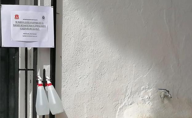Fondón limita el aforo de su cementerio a 25 personas y Dalías abre 24 horas