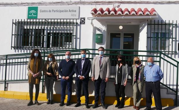 Los mayores de 60 recuperan su punto de encuentro en Adra