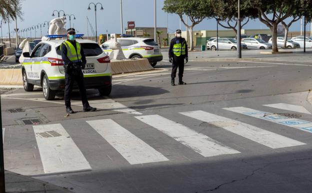 Aumentan los controles de tráfico para detectar alcohol y drogas al volante