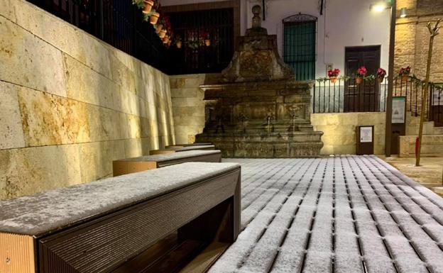 La nieve tiñe de blanco la Alpujarra de Almería