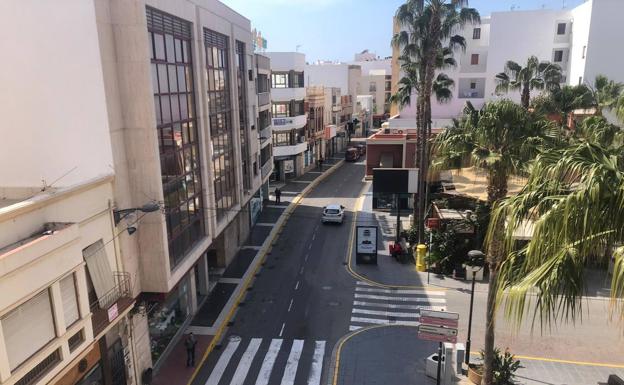 Adra, obligada a cerrar su hostelería y toda actividad no esencial