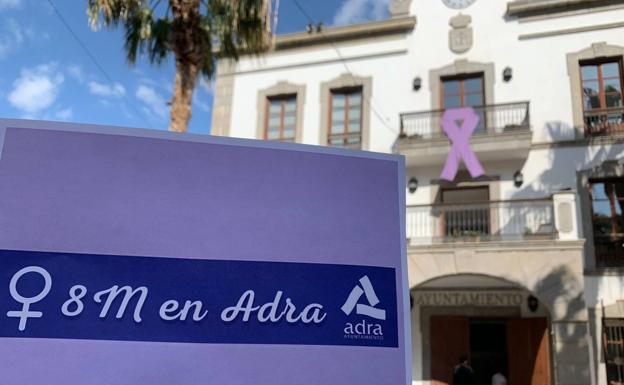 Mascarillas moradas para reivindicar la esencia del 8 de marzo