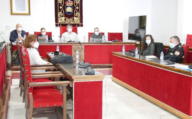 Entornos familiares y reuniones privadas, detrás del repunte de contagios en Adra