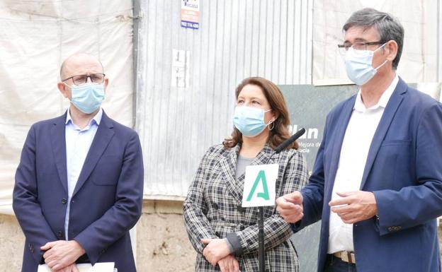Adra, uno de los 31 municipios que avanzan en el arreglo de caminos rurales