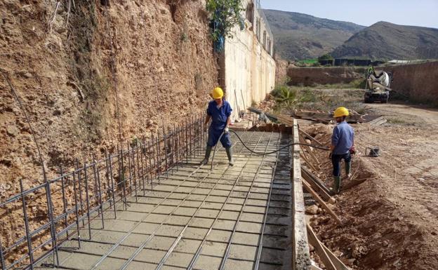 Dalías asume la reparación del cuartel con la esperanza de lograr su reapertura