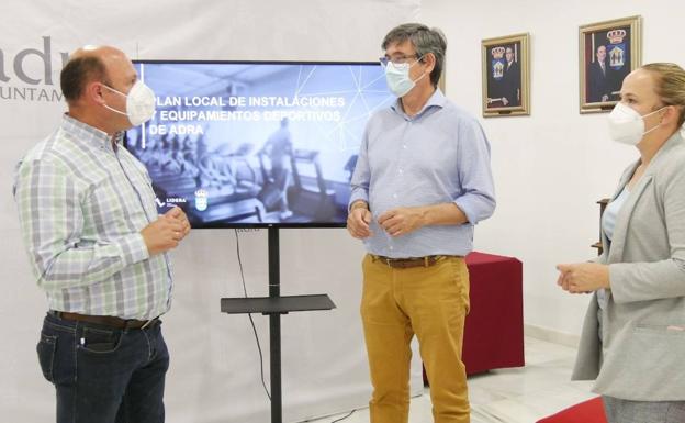 Adra plantea un hoja de ruta para tener más y mejores instalaciones deportivas