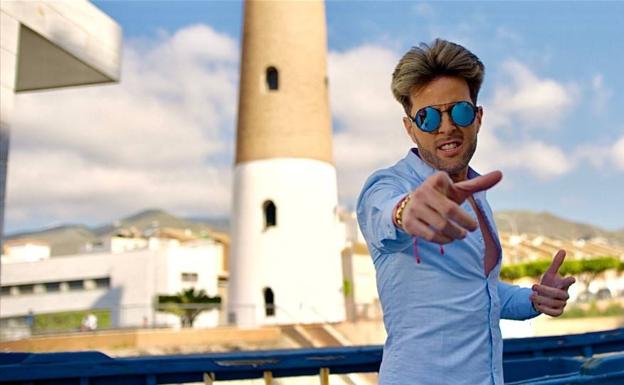 Adra, protagonista en el último videoclip del artista Michel Aguilar