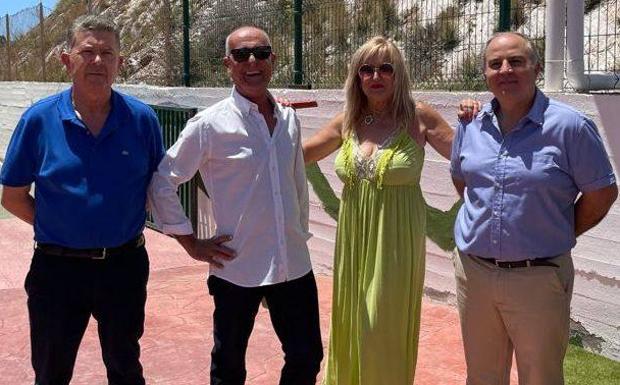 «Si volviera a nacer, volvería a elegir ser maestro»