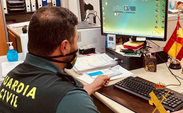 Dos menores detenidos por extorsionar a un niño de 10 años, que les entregó 7.000 euros en efectivo