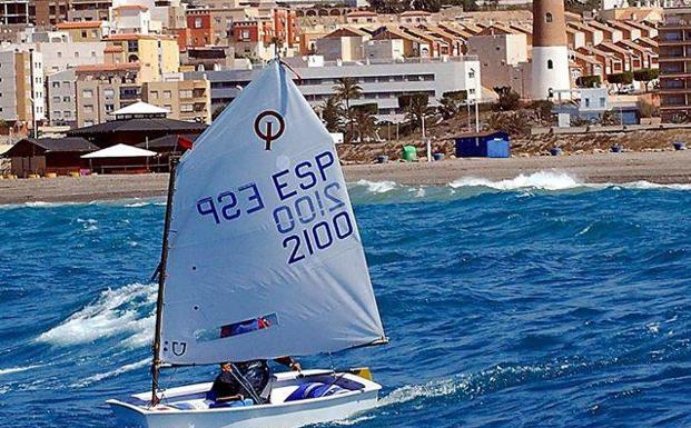 El Club Náutico de Adra reunirá a más de 80 regatistas de toda Andalucía