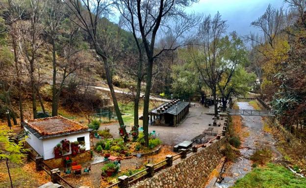 Laujar quiere acabar con la «saturación» de su área recreativa y regulará su uso