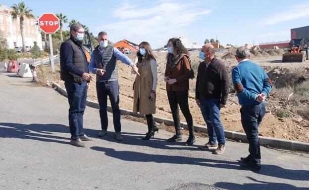 En marcha las obras del carril bici entre Adra y Cuatro Higueras